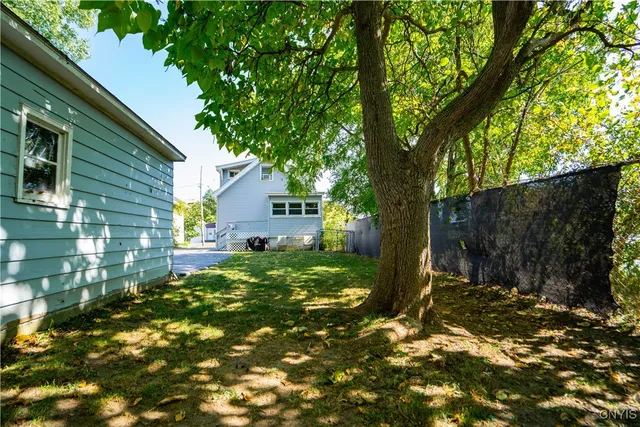 $172,400 | 108 Wells Place, Utica, NY 13502