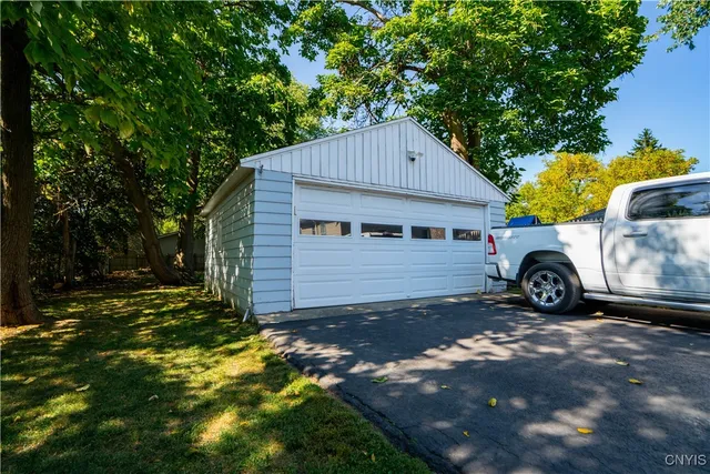 $172,400 | 108 Wells Place, Utica, NY 13502