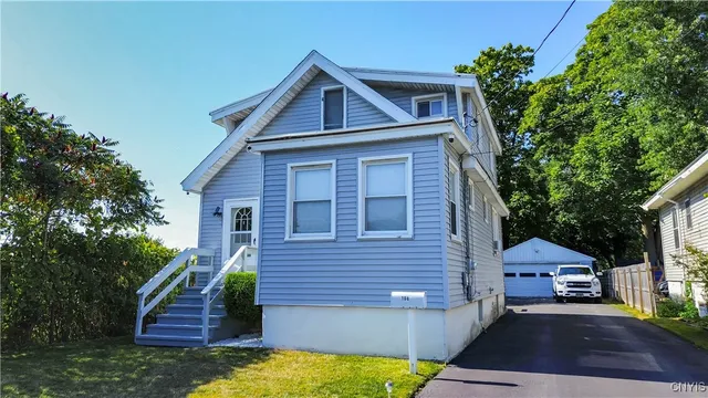 $172,400 | 108 Wells Place, Utica, NY 13502