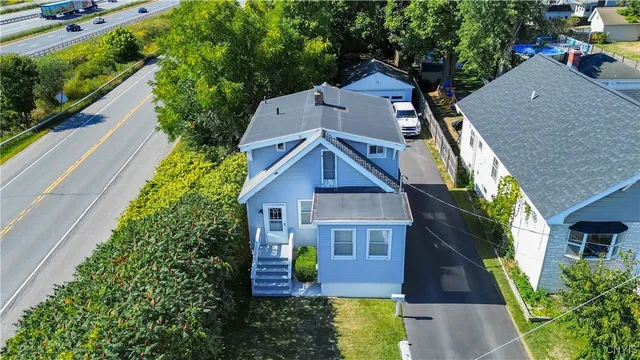 $172,400 | 108 Wells Place, Utica, NY 13502