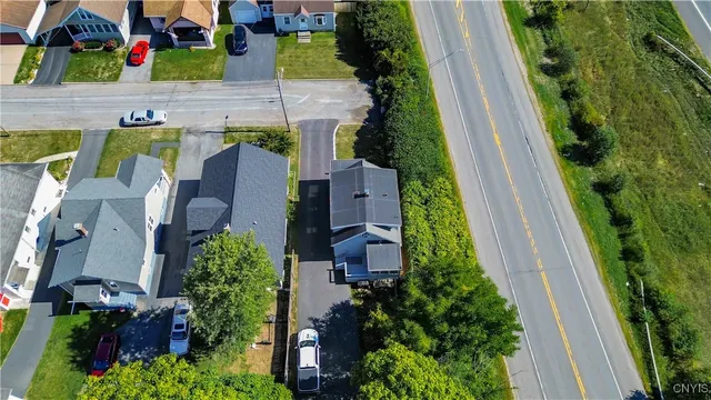 $172,400 | 108 Wells Place, Utica, NY 13502