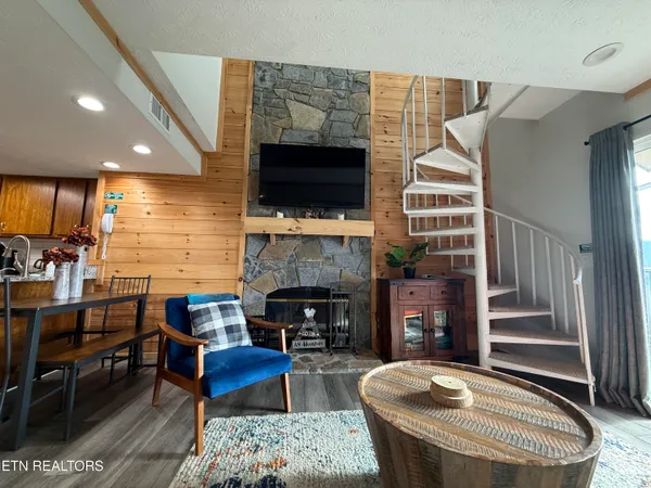 $339,000 | 3710 Weber Road, Unit 303E, Gatlinburg, TN 37738