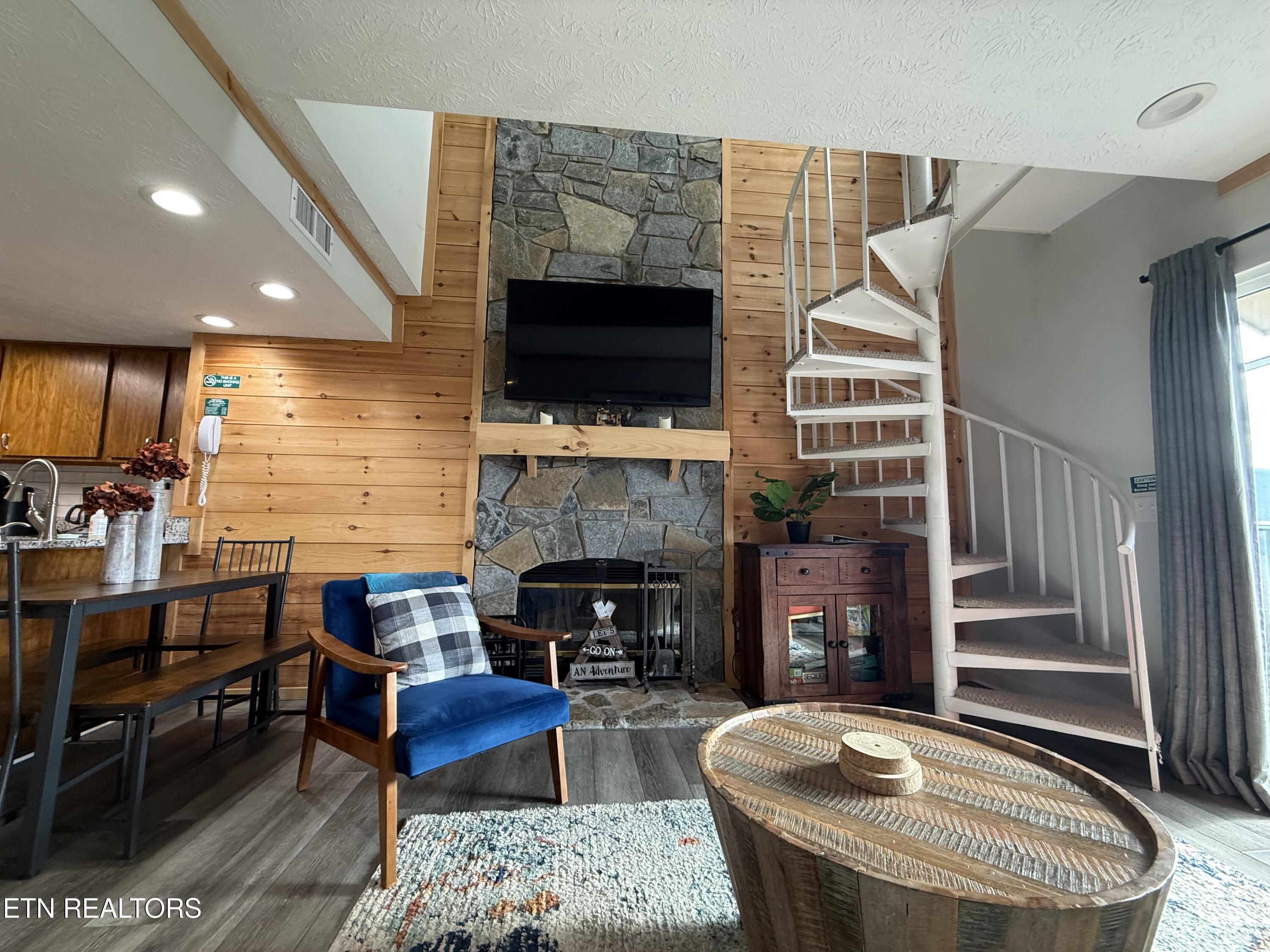 3710 Weber Road, Unit 303E Gatlinburg, TN 37738 - Photo 6 of 24 IMG_2603