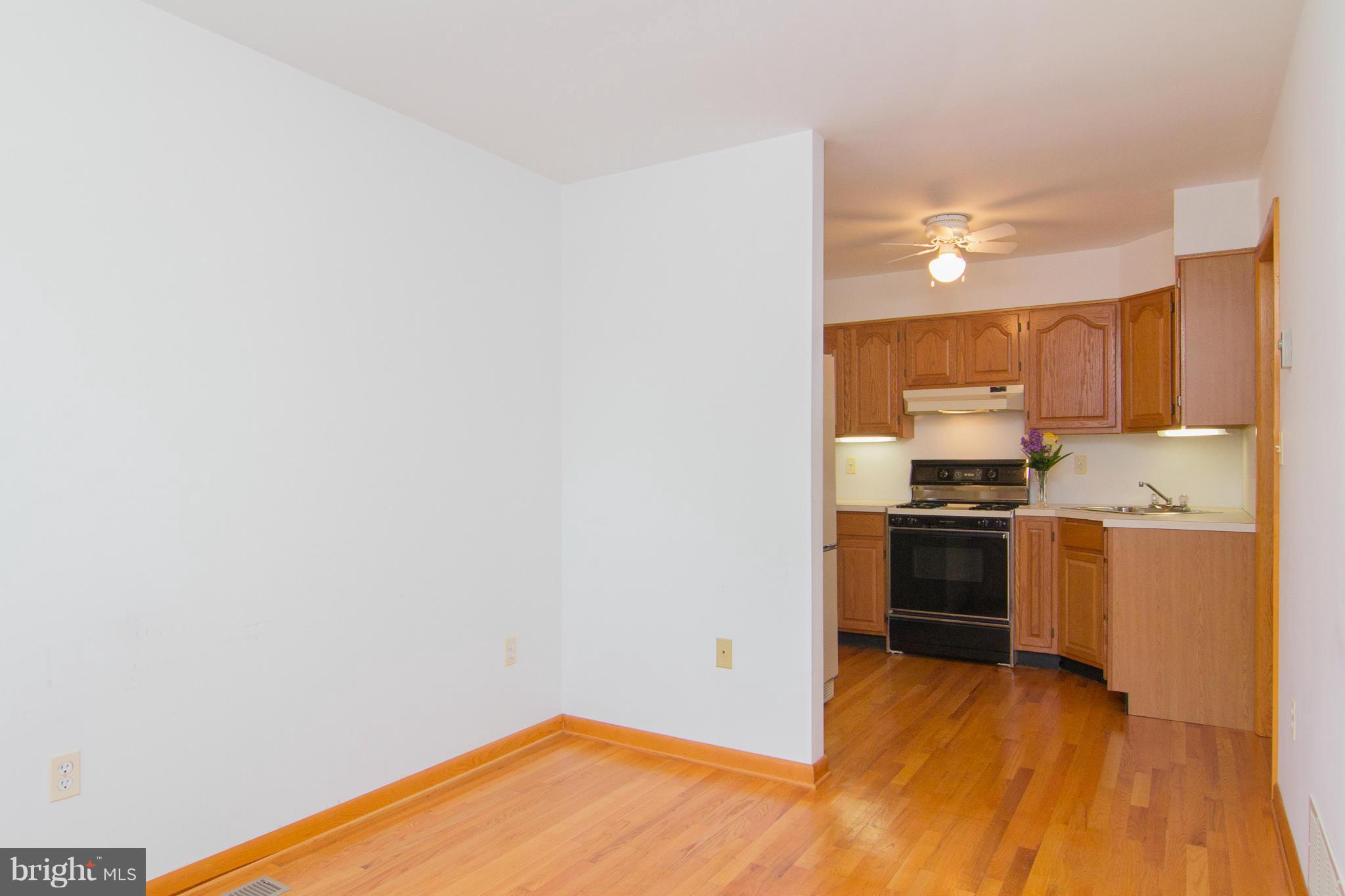 2538 Bert Fowler Road Hampstead, MD 21074 - Photo 18 of 23 Kitchen