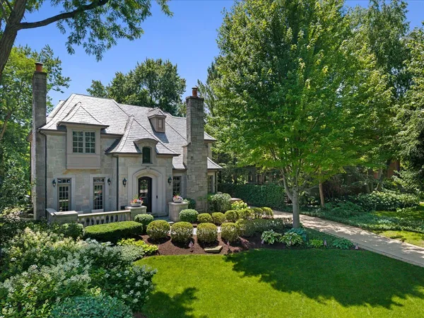 $3,049,000 | 654 Pine Street, Winnetka, IL 60093