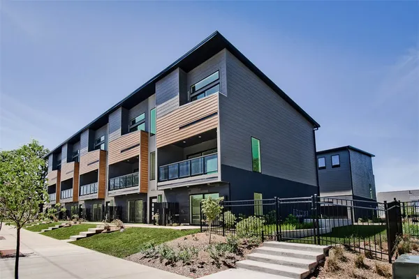 $849,000 | 204 Northwest 9th Street, Bentonville, AR 72712