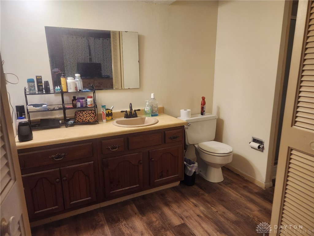 275 Boyce Road Dayton, OH 45458 - Photo 23 of 39 Primary Bdrm Bathroom Area