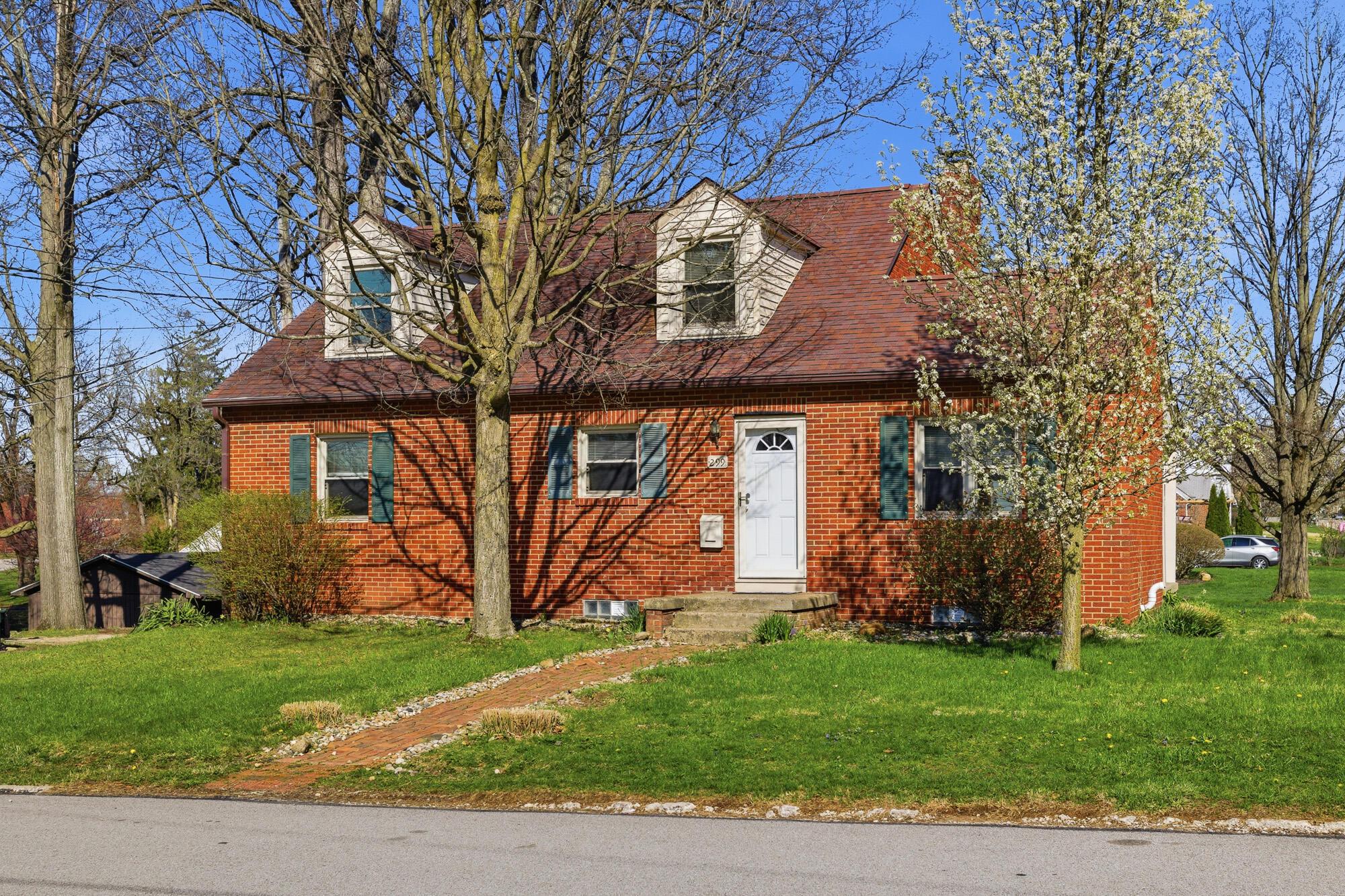 299 Taylor Road Mansfield, OH 44903 - Photo 2 of 40 02-ext-front-2