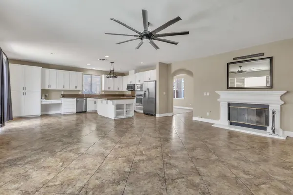 $699,900 | 3329 Vancouver Drive, Modesto, CA 95355