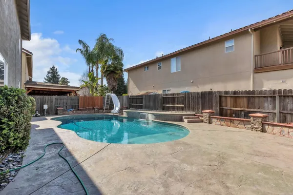 $699,900 | 3329 Vancouver Drive, Modesto, CA 95355