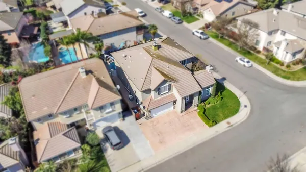 $699,900 | 3329 Vancouver Drive, Modesto, CA 95355