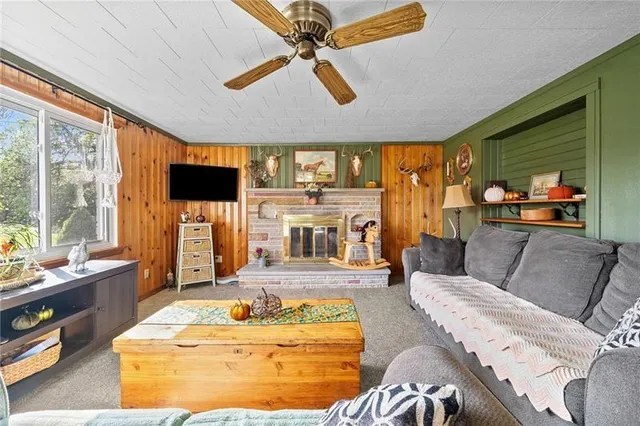 $315,000 | 2172 Highway 268, Chicora, PA 16025