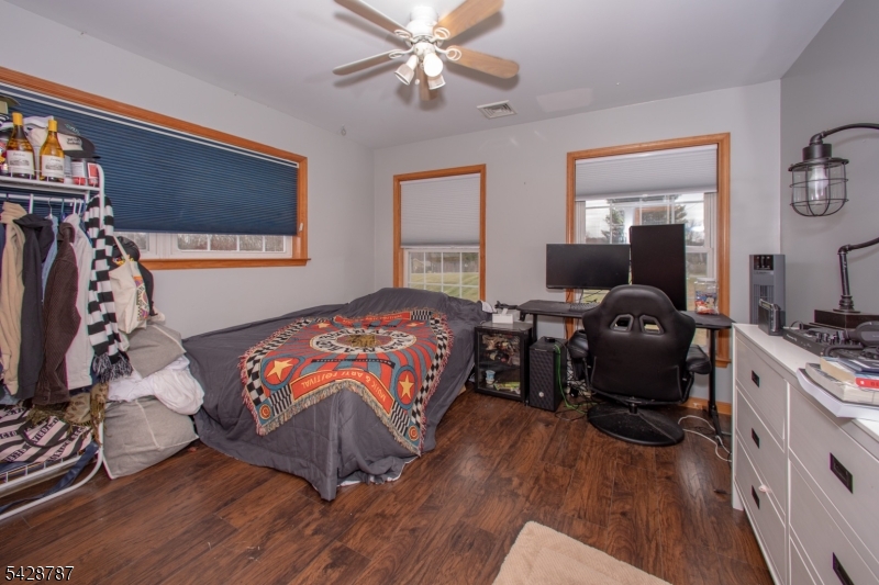 70 Holland Road Wantage, NJ 07461 - Photo 19 of 33