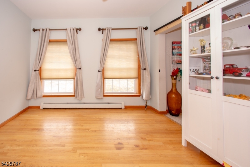 70 Holland Road Wantage, NJ 07461 - Photo 6 of 33