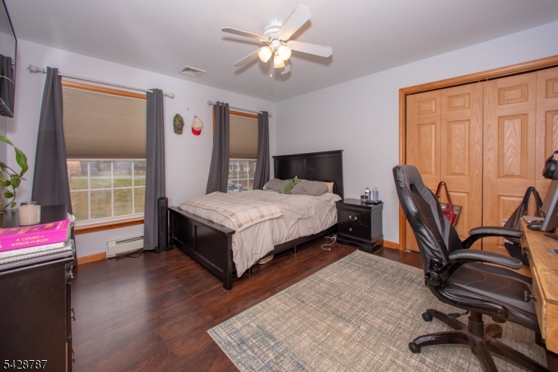 70 Holland Road Wantage, NJ 07461 - Photo 7 of 33