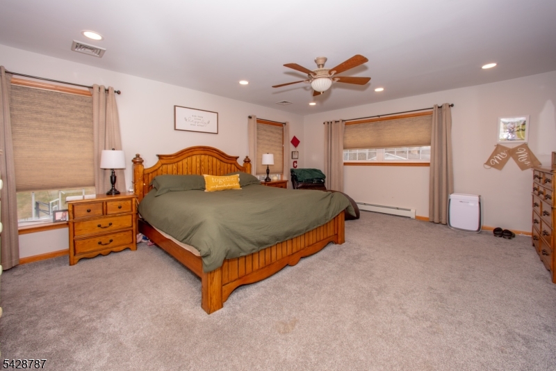 70 Holland Road Wantage, NJ 07461 - Photo 10 of 33