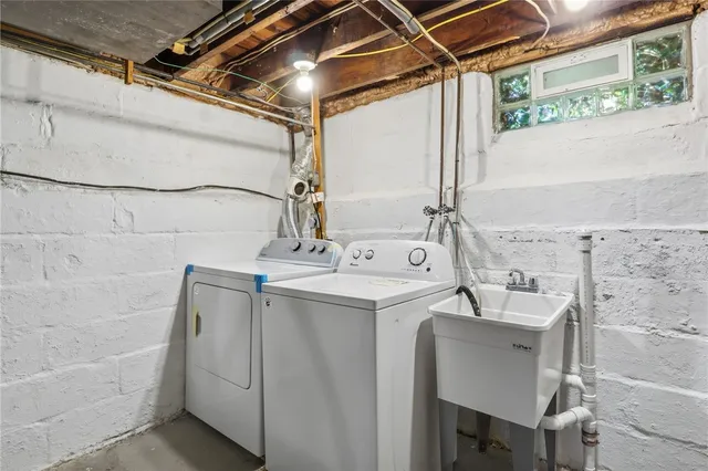 $245,000 | 267 Laurelton Road, Irondequoit, NY 14609