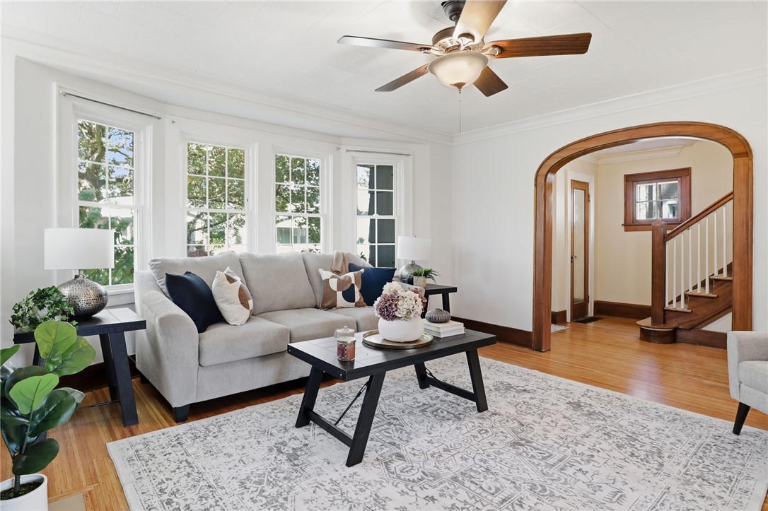 267 Laurelton Road Irondequoit, NY 14609 - Photo 8 of 37