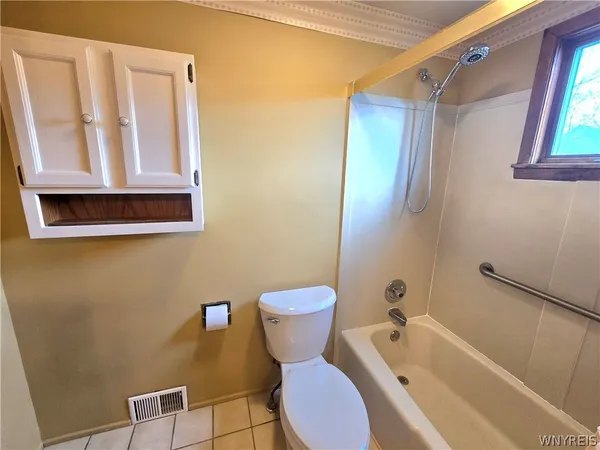 $149,900 | 85 Regent Street, Buffalo, NY 14206