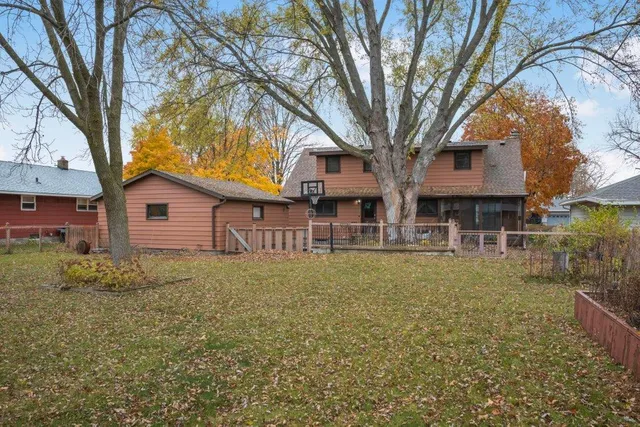 $309,900 | 2318 10th Avenue South, St. Cloud, MN 56301