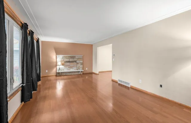 $309,900 | 2318 10th Avenue South, St. Cloud, MN 56301