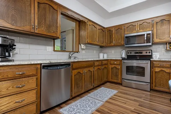 $335,000 | 2509 Northwest 86th Street, Kansas City, MO 64154