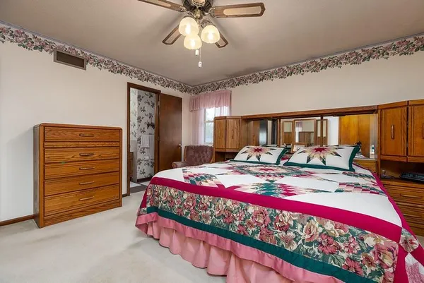 $335,000 | 2509 Northwest 86th Street, Kansas City, MO 64154