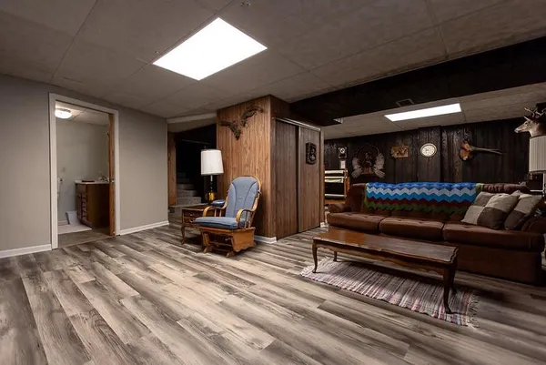 $335,000 | 2509 Northwest 86th Street, Kansas City, MO 64154