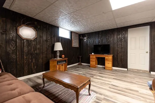 $335,000 | 2509 Northwest 86th Street, Kansas City, MO 64154