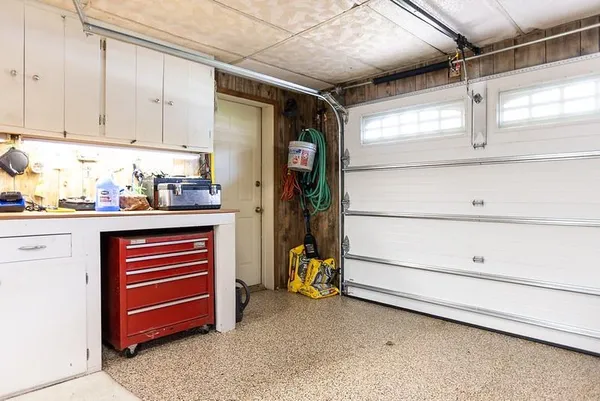 $335,000 | 2509 Northwest 86th Street, Kansas City, MO 64154