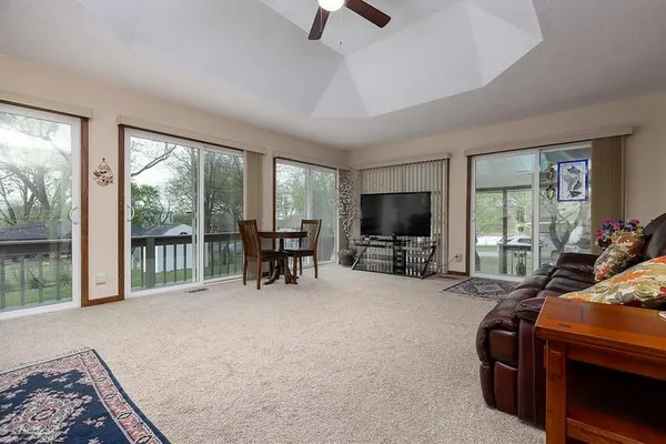 $335,000 | 2509 Northwest 86th Street, Kansas City, MO 64154