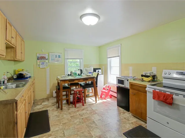 $499,000 | 37 Drew Street, Burlington, VT 05401