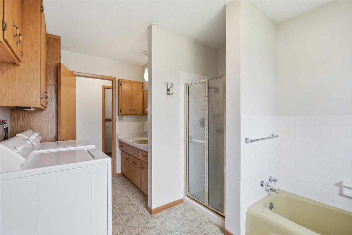 1430 8th Avenue Baldwin, WI 54002 - Photo 11 of 18