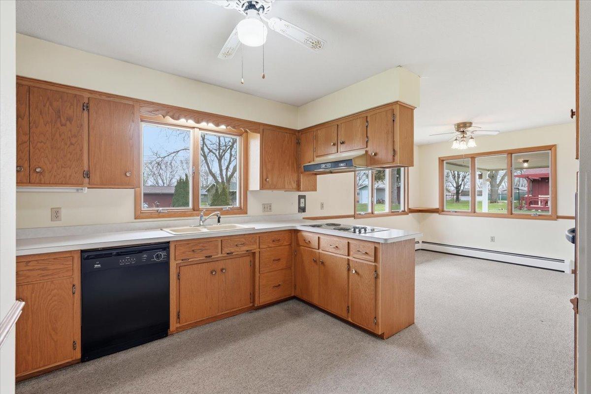 1430 8th Avenue Baldwin, WI 54002 - Photo 5 of 18