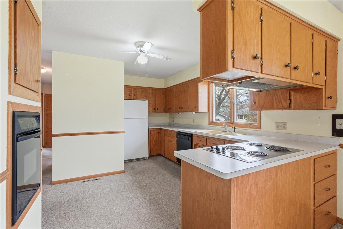 1430 8th Avenue Baldwin, WI 54002 - Photo 7 of 18