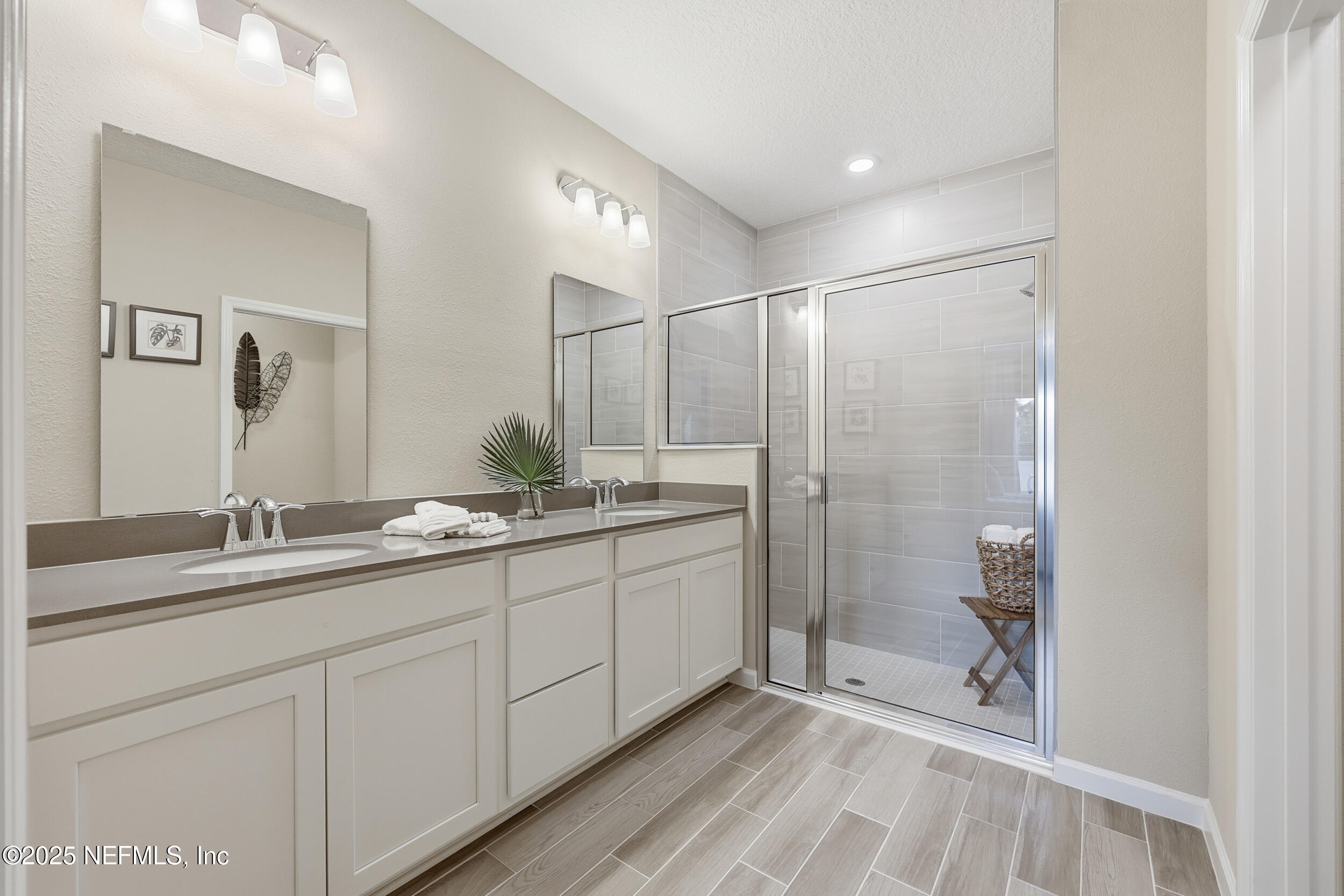 64 Round Robin Run St. Johns, FL 32259 - Photo 12 of 43 primary bathroom