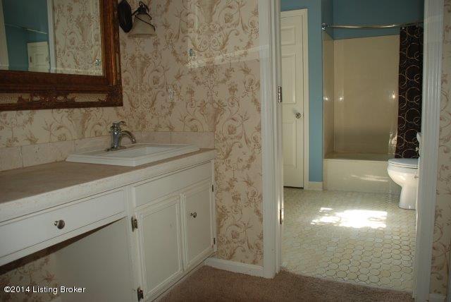 605 Flat Rock Road Louisville, KY 40245 - Photo 29 of 48 DSC_0931