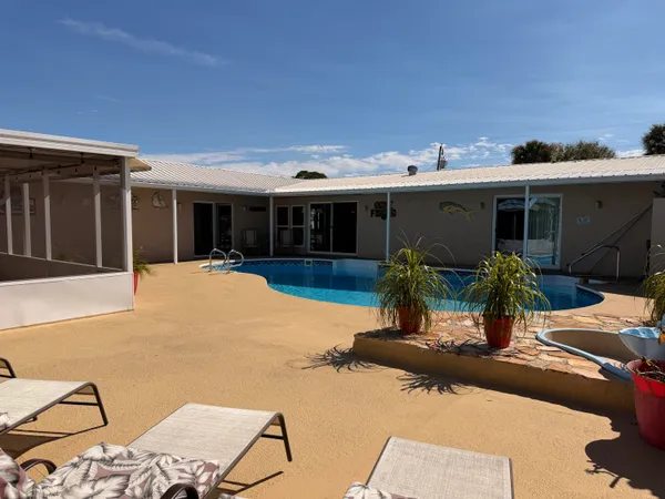 $575,000 | 2081 Southeast 24th Boulevard, Okeechobee, FL 34974