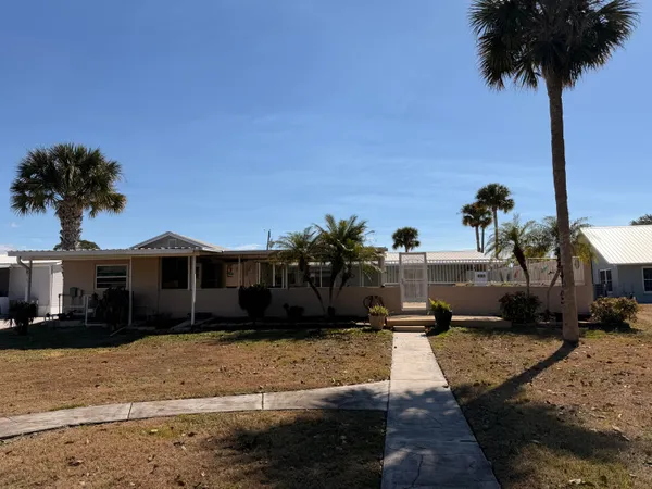 $575,000 | 2081 Southeast 24th Boulevard, Okeechobee, FL 34974