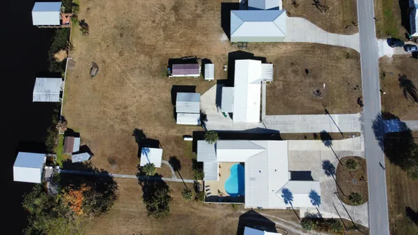 $575,000 | 2081 Southeast 24th Boulevard, Okeechobee, FL 34974