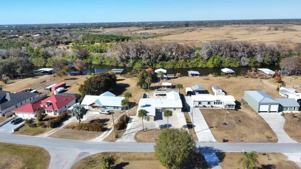 $575,000 | 2081 Southeast 24th Boulevard, Okeechobee, FL 34974