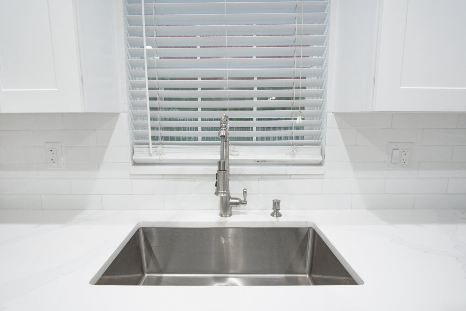 862 Southwest Curtis Street Port St. Lucie, FL 34983 - Photo 8 of 25 Deep stainless steel sink