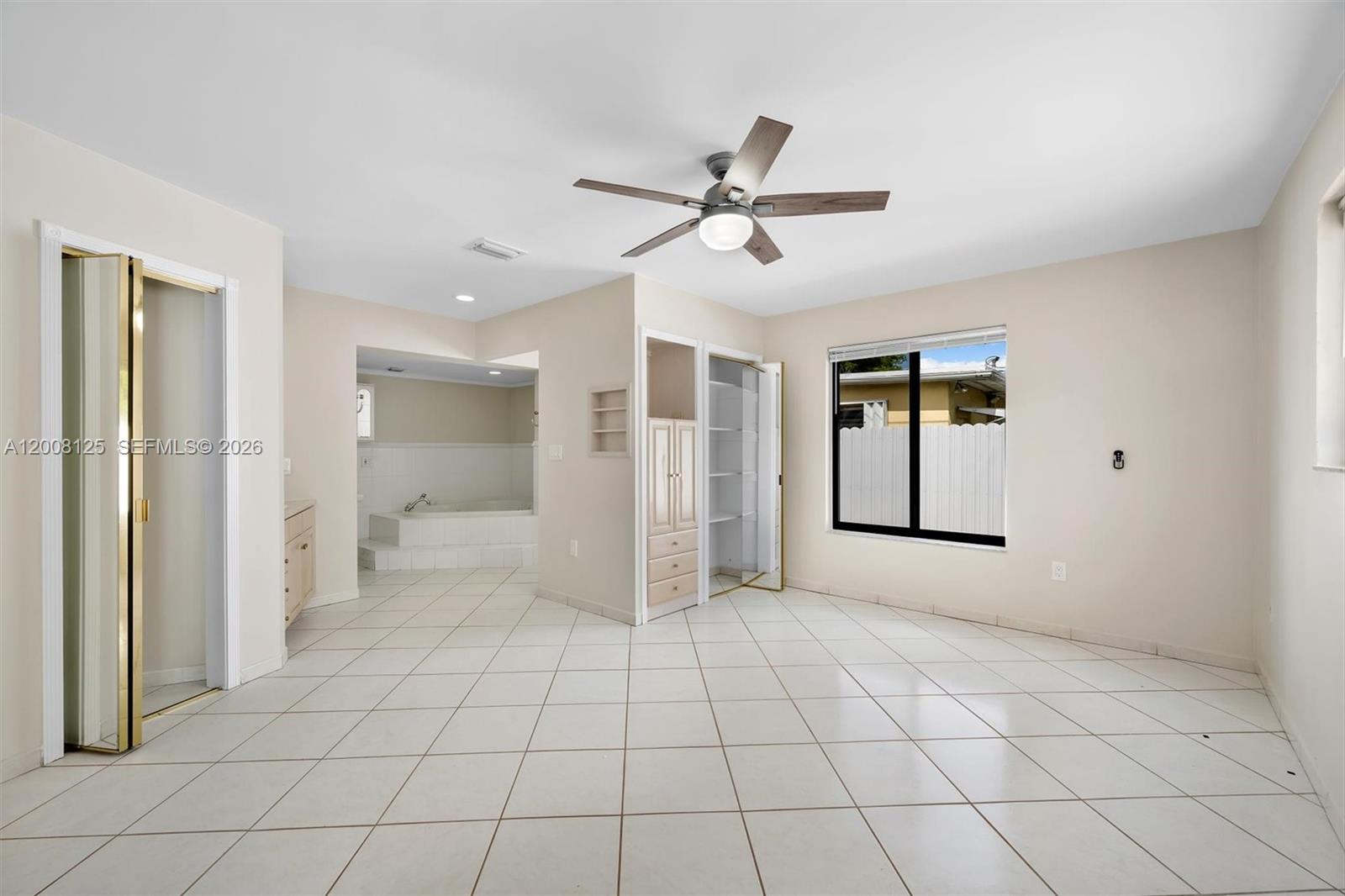 10320 Southwest 38th Terrace Miami, FL 33165 - Photo 13 of 20