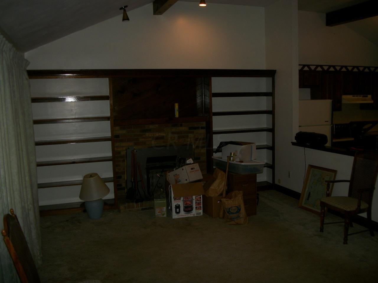 695 Citation Road Southwest Pataskala, OH 43062 - Photo 3 of 5