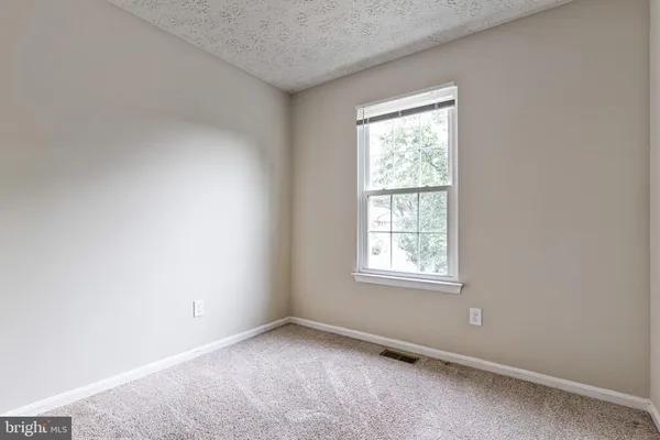 $1,925 | 17 Heather Lane, Indian Head, MD 20640