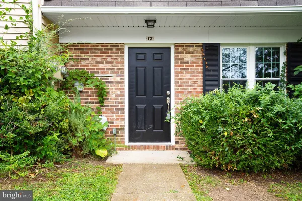 $1,925 | 17 Heather Lane, Indian Head, MD 20640