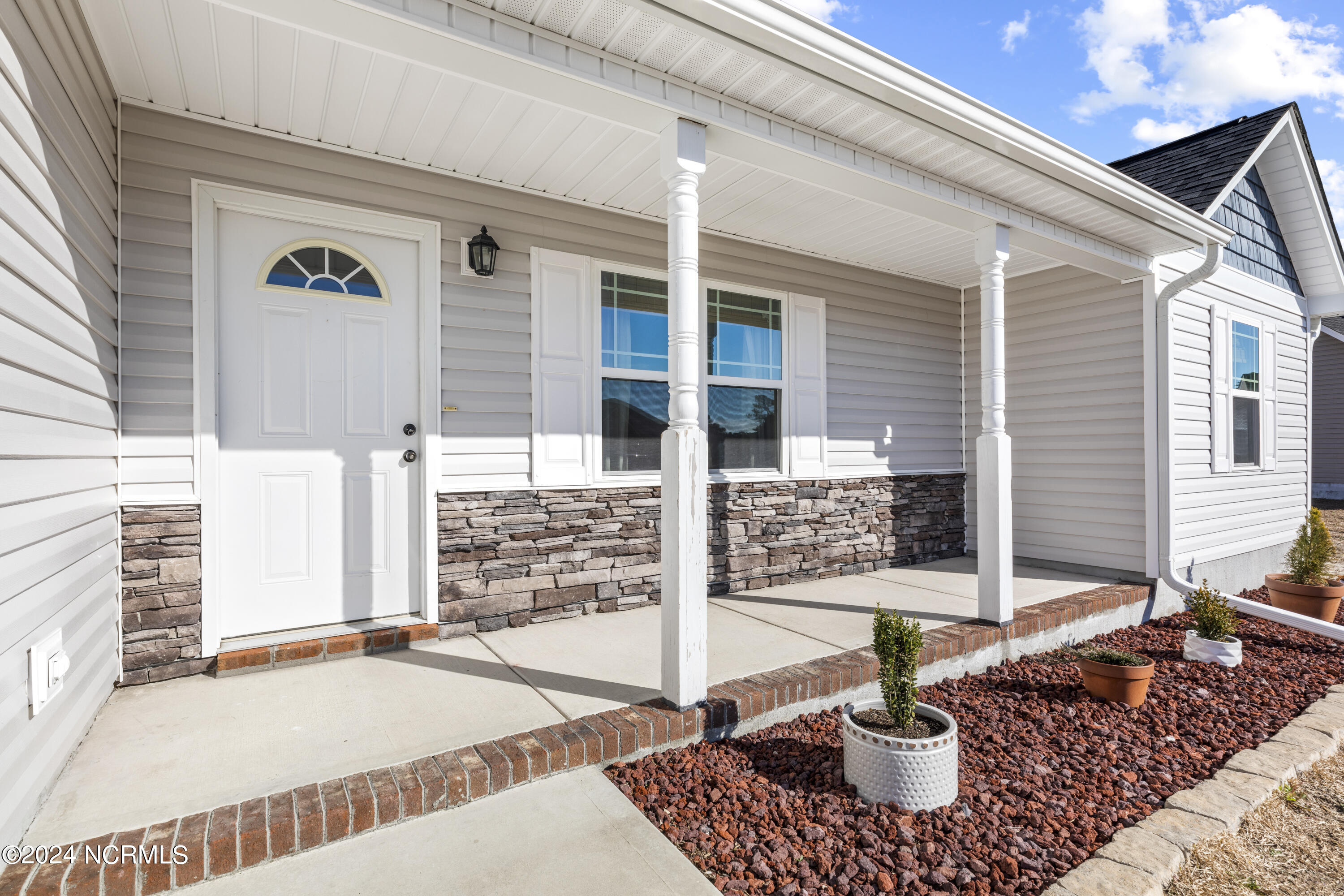 204 Tappi Terrace Hubert, NC 28539 - Photo 4 of 21 0W2A4894