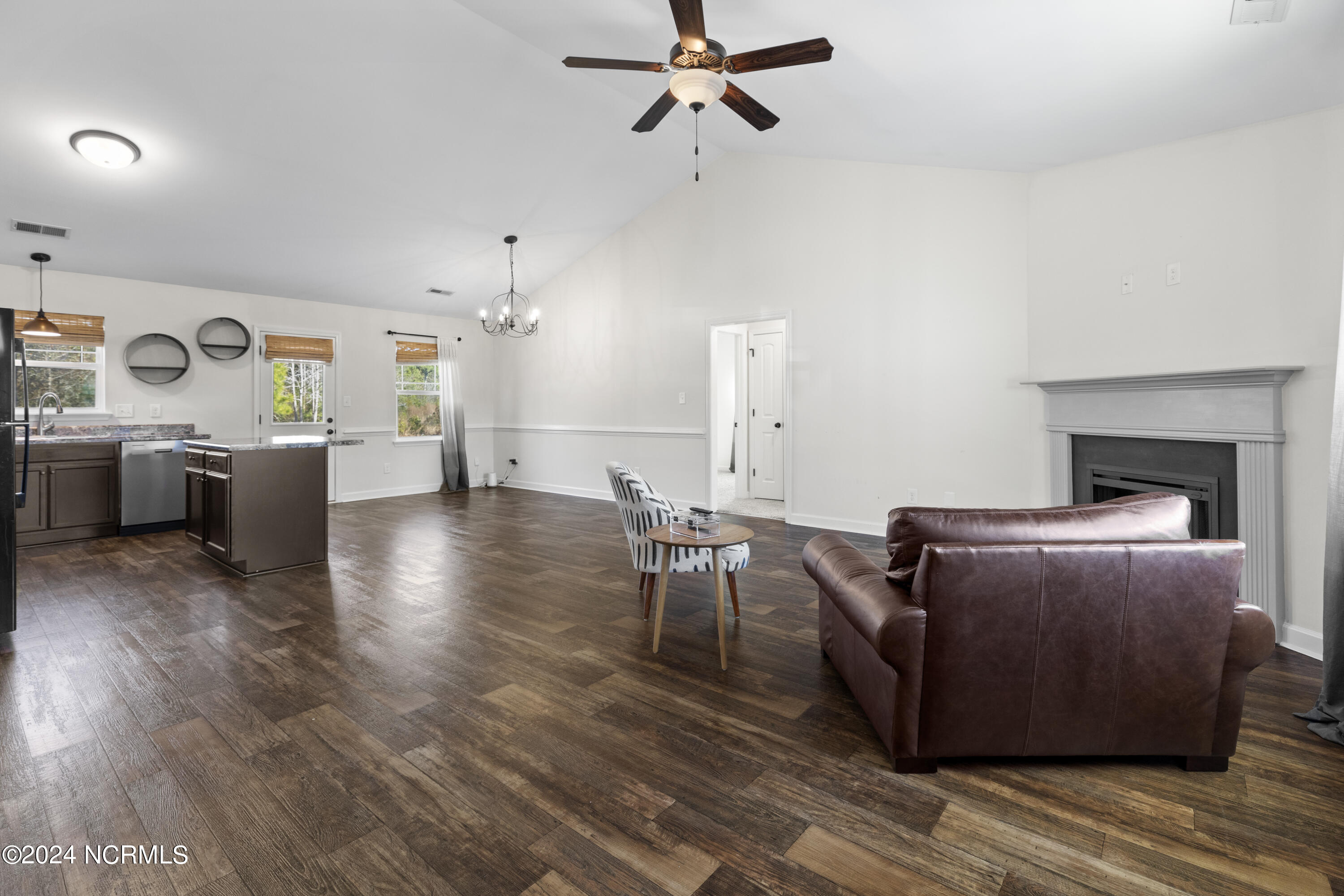204 Tappi Terrace Hubert, NC 28539 - Photo 6 of 21 0W2A4779