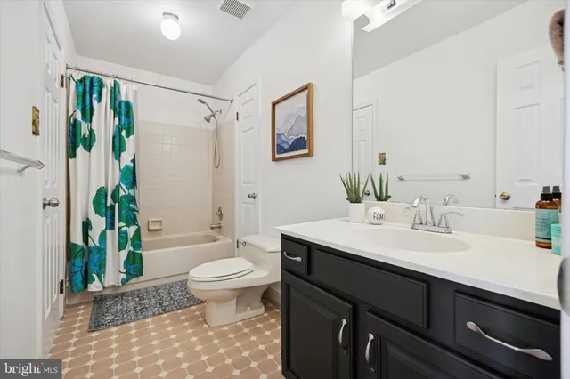 $569,500 | 27 Militia Hill Drive, Chesterbrook, PA 19087