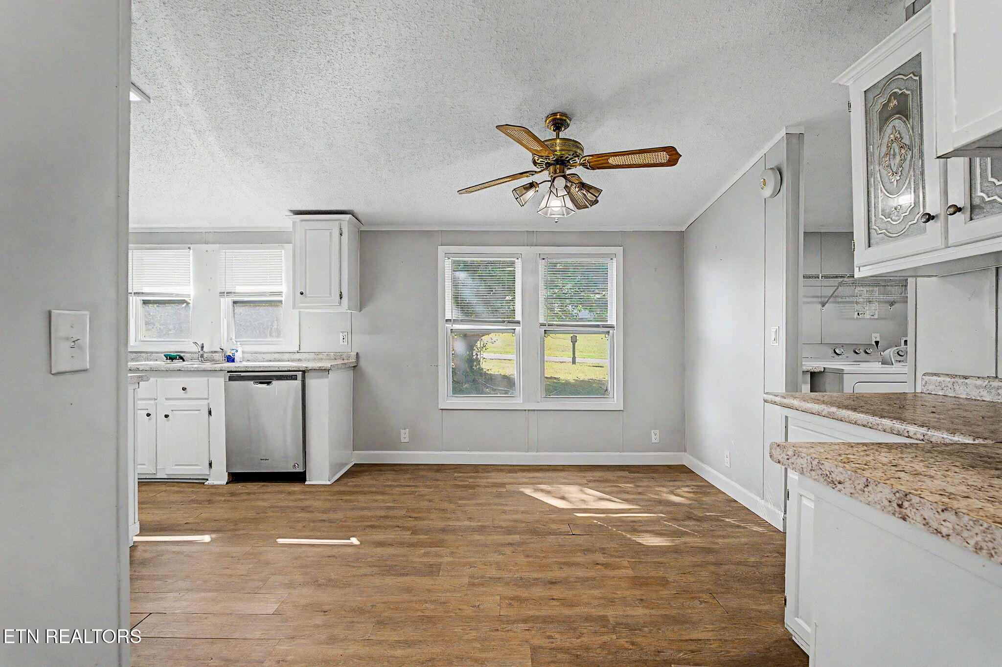 1508 Ingram Heights Road Talbott, TN 37877 - Photo 5 of 27 Dining/Kitchen